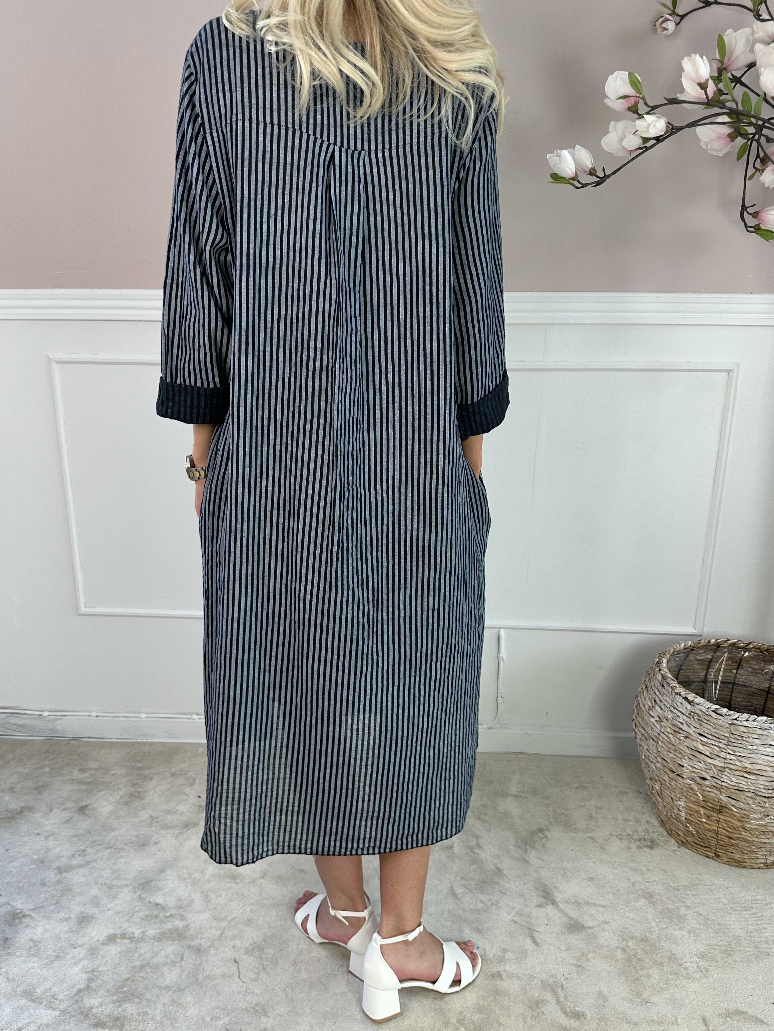 Arizona Stripe - Lång bomullsklänning i linneliknande tyg